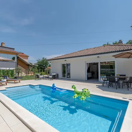 Vila Moni, Family House Near Labin With Pool, Sauna And Jacuzzi *